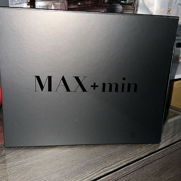 MAX+min The Brooklyn Leather Shoulder Bag Olive - Picture 6 of 17